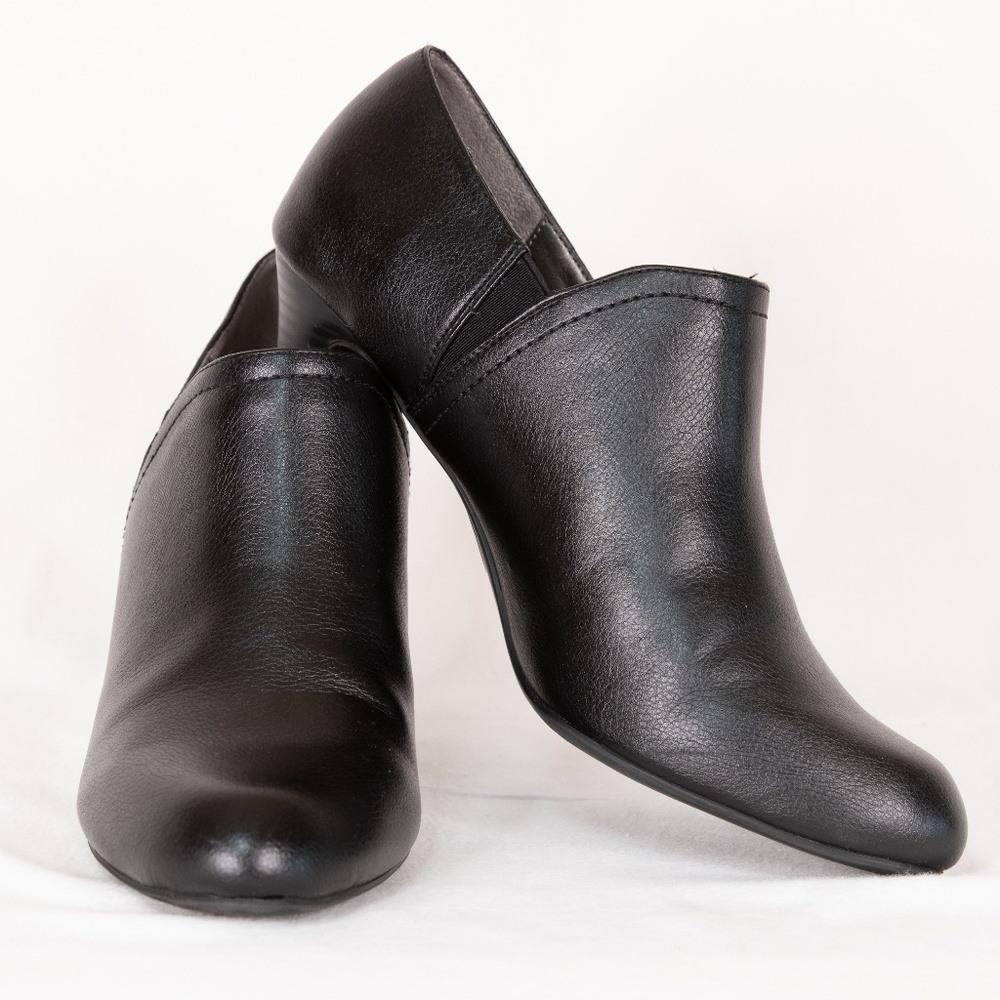 Life Stride Black Chelsea Style Slip on 2.25 Inch Heels with Almond Toe